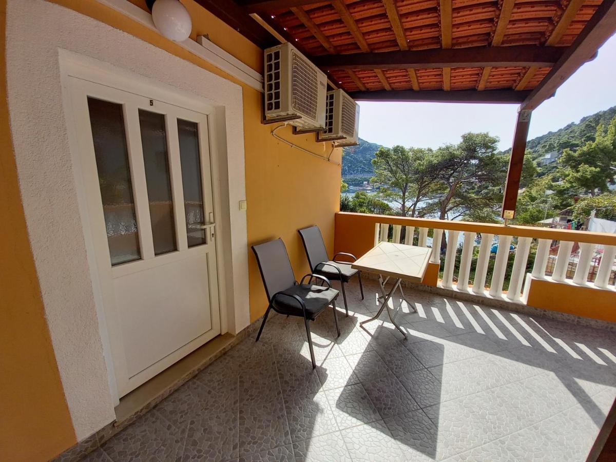 Apartments Vinko Sobra Exterior photo
