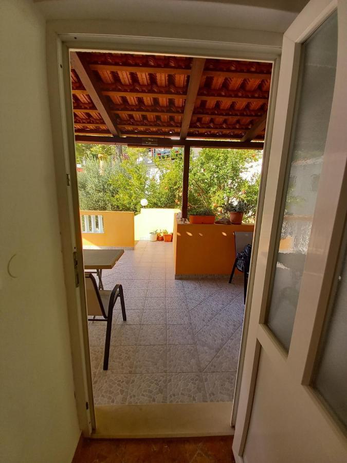 Apartments Vinko Sobra Exterior photo