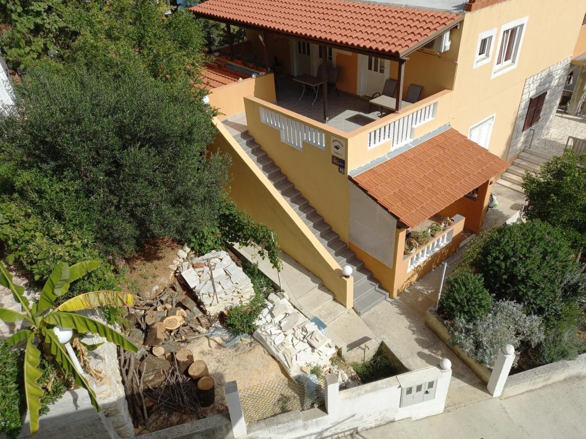 Apartments Vinko Sobra Exterior photo